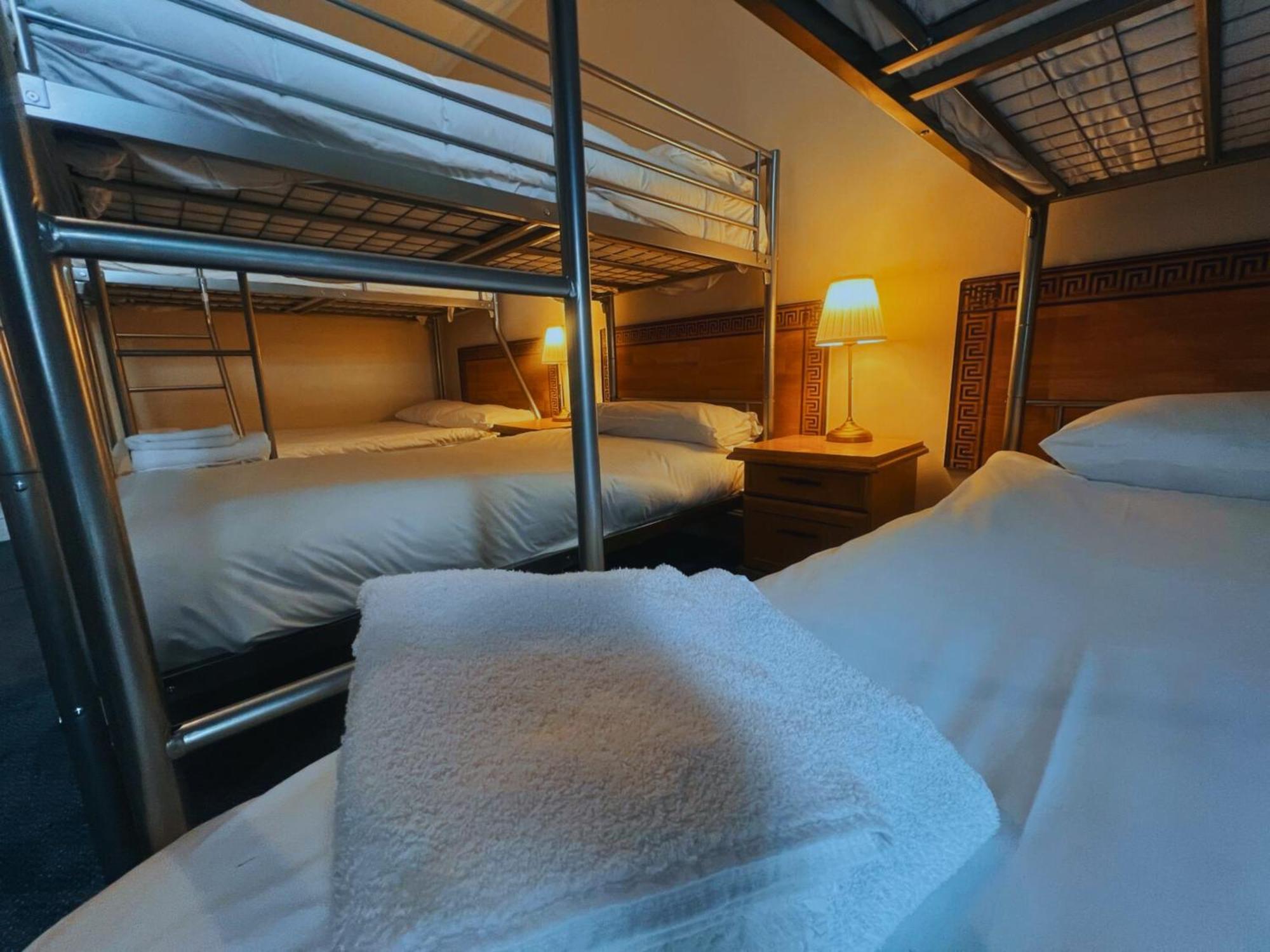 Helen'S Hotel Near Wembley ロンドン エクステリア 写真